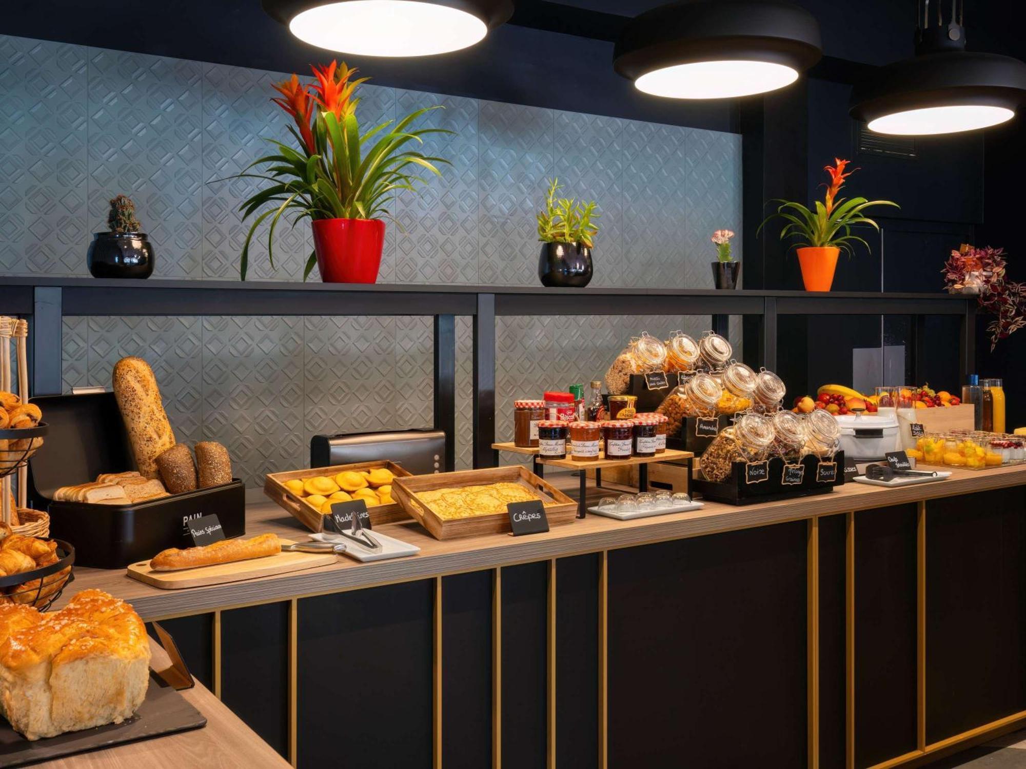 塞尔吉蓬图瓦兹乐港宜必思酒店 Cergy-Pontoise 外观 照片