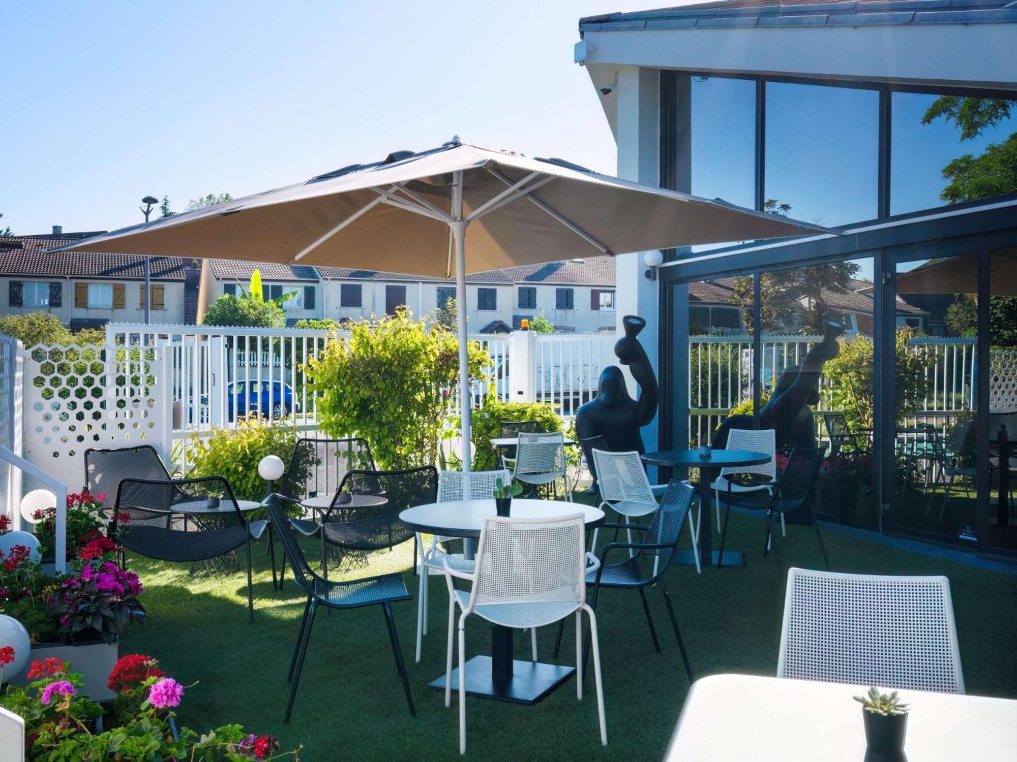 塞尔吉蓬图瓦兹乐港宜必思酒店 Cergy-Pontoise 外观 照片