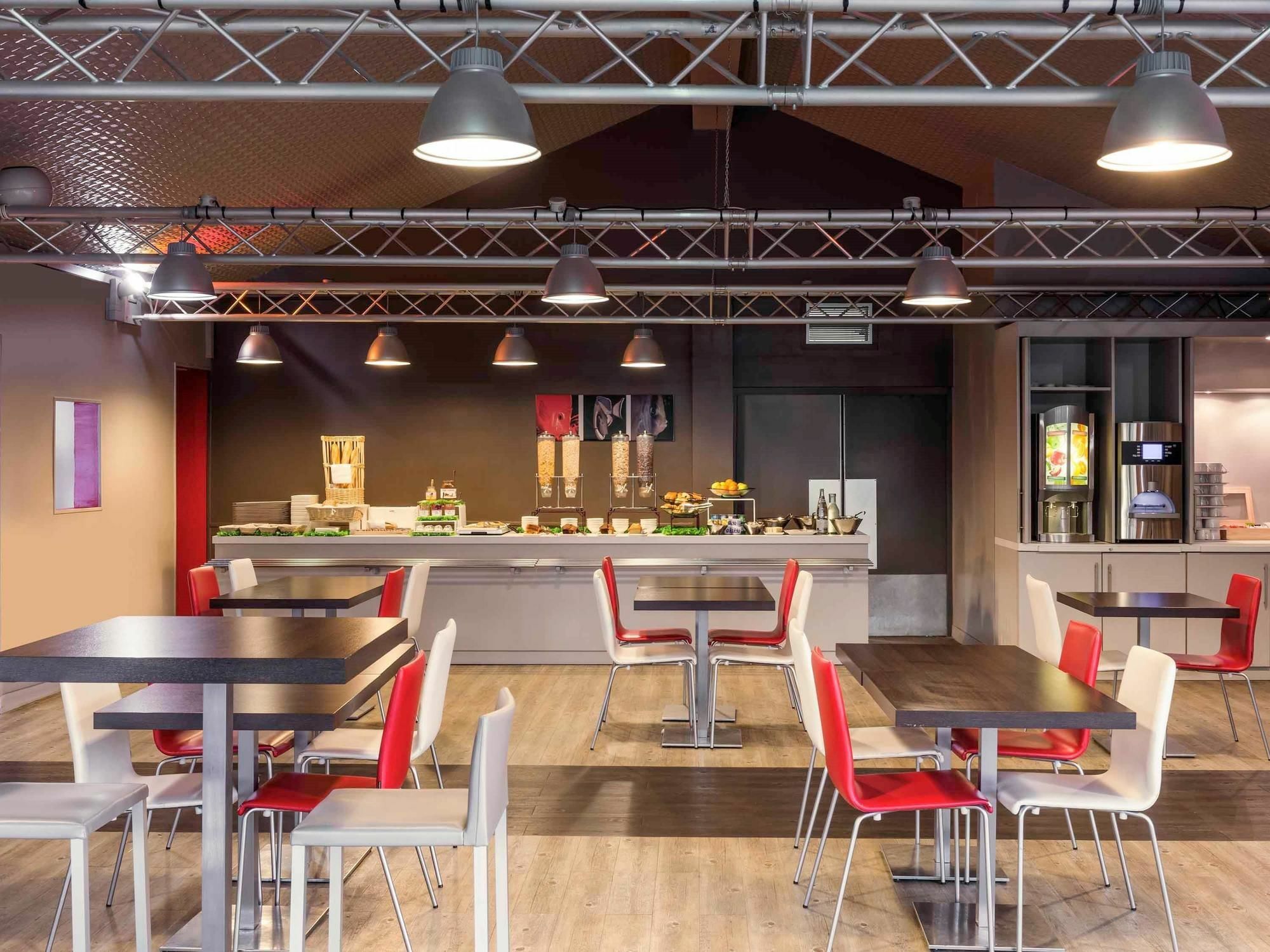 塞尔吉蓬图瓦兹乐港宜必思酒店 Cergy-Pontoise 外观 照片